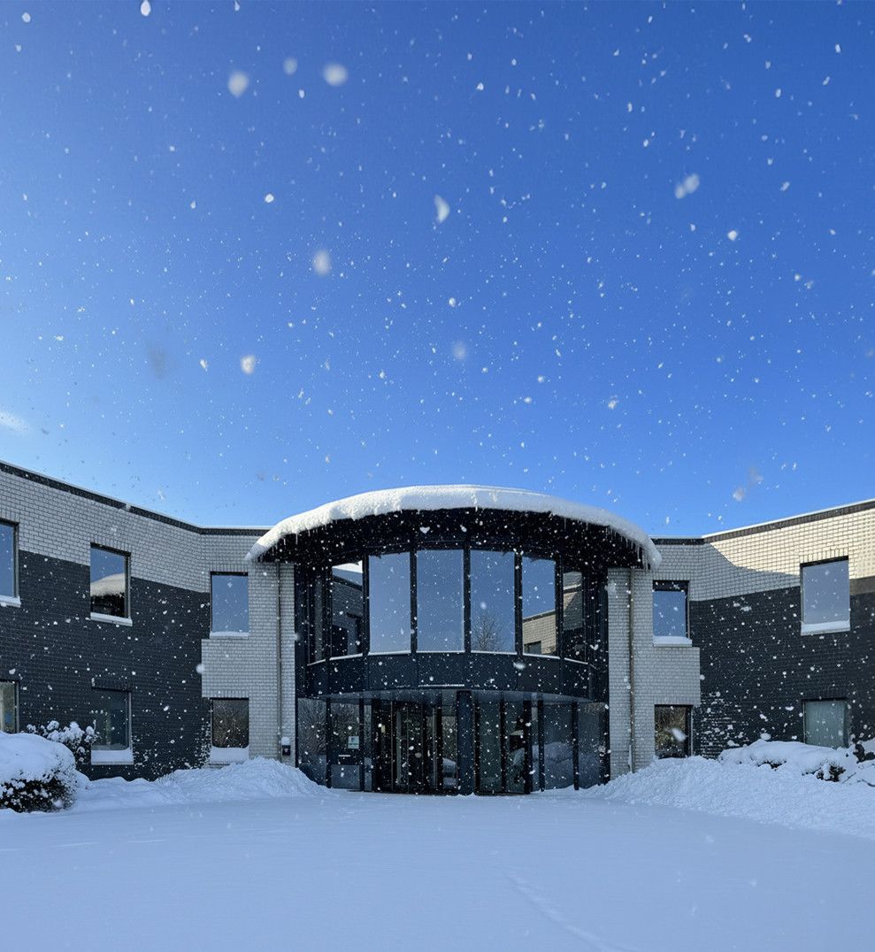 Pand in sneeuw aan Costerweg Pand in sneeuw aan Costerweg